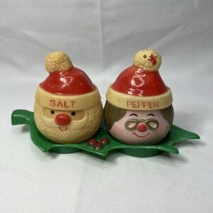 Vintage Christmas Mrs Santa Claus Salt Pepper shakers with tray 1976 Blow Mold